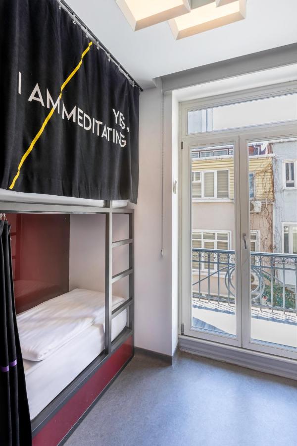 Wabi Hostels Istanbul Exterior photo